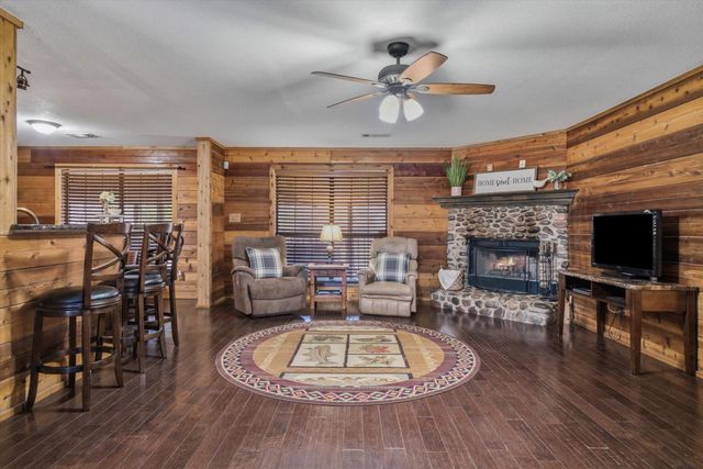 2766 Vz Cr 3104, Edgewood, TX 75117