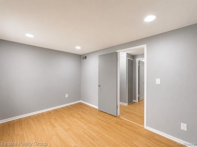 36826 Park Place Drive, Sterling Heights, MI 48310