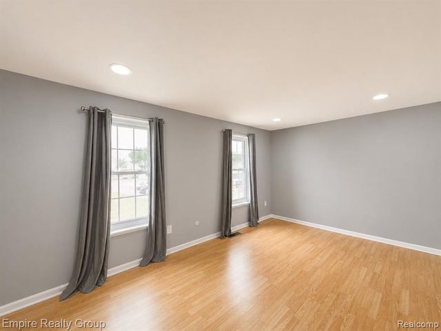 36826 Park Place Drive, Sterling Heights, MI 48310
