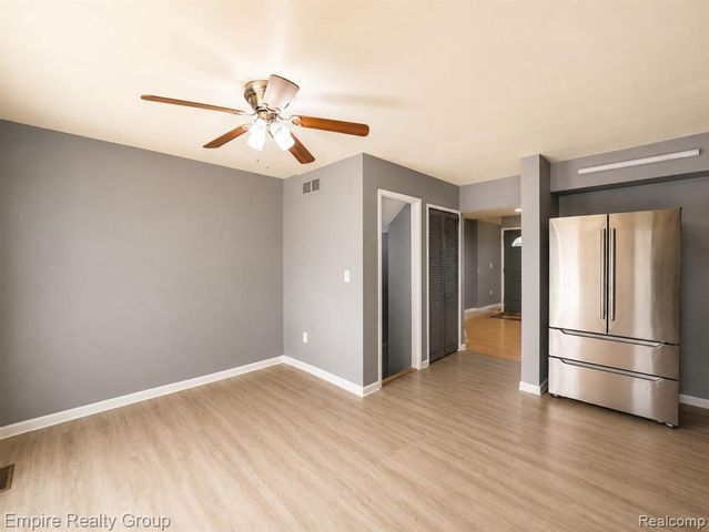 36826 Park Place Drive, Sterling Heights, MI 48310