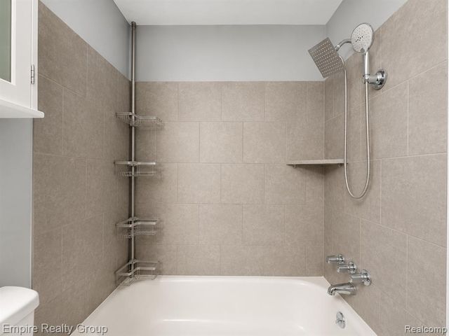 36826 Park Place Drive, Sterling Heights, MI 48310