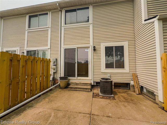36826 Park Place Drive, Sterling Heights, MI 48310