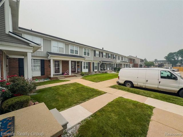 36826 Park Place Drive, Sterling Heights, MI 48310
