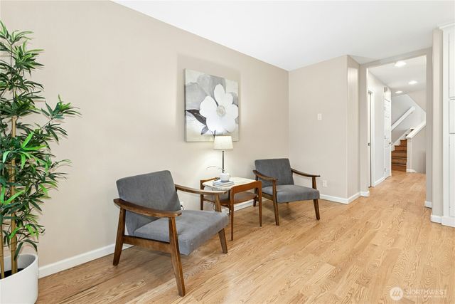 10128 NE 63rd Street, Kirkland, WA 98033