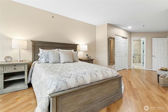 10128 NE 63rd Street, Kirkland, WA 98033