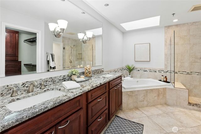 10128 NE 63rd Street, Kirkland, WA 98033