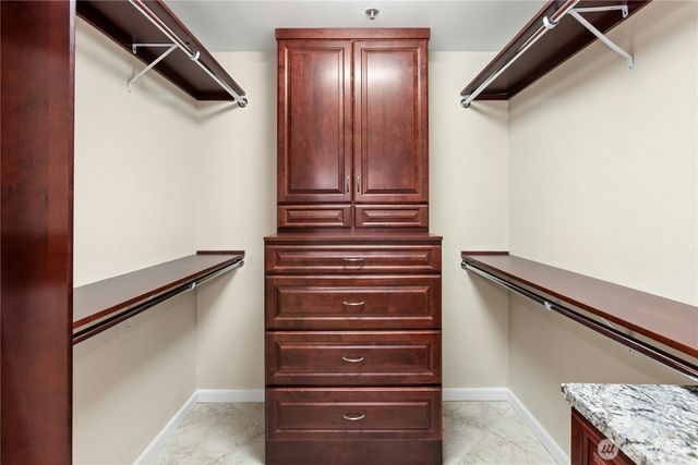 10128 NE 63rd Street, Kirkland, WA 98033