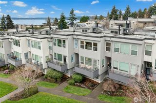 10128 NE 63rd Street, Kirkland, WA 98033