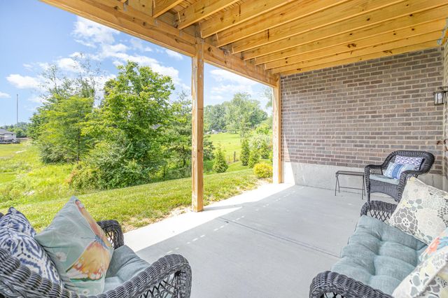 1041 Mccarron Lane, Union, KY 41091