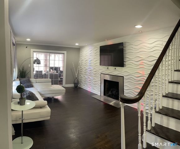 665 West Main Street, West Haven, CT 06516