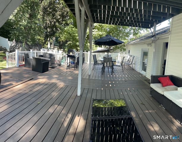 665 West Main Street, West Haven, CT 06516