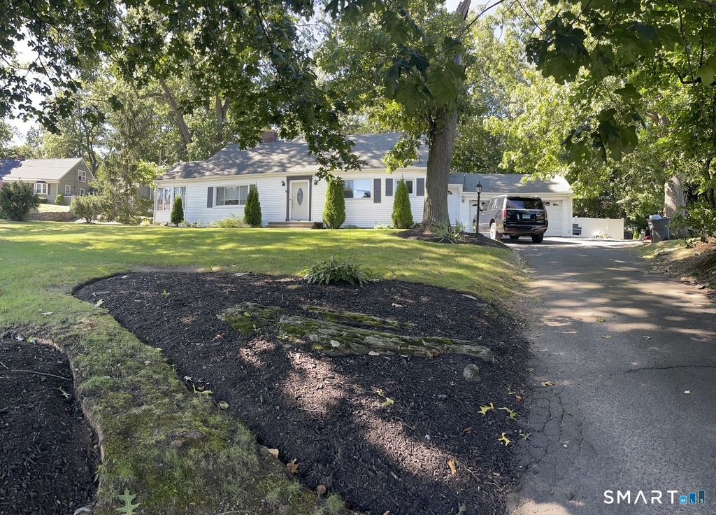 665 West Main Street, West Haven, CT 06516