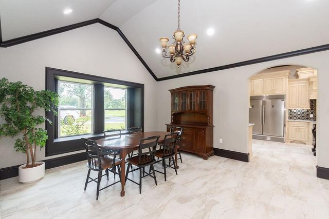 5685 County Road 823, West Columbia, TX 77486