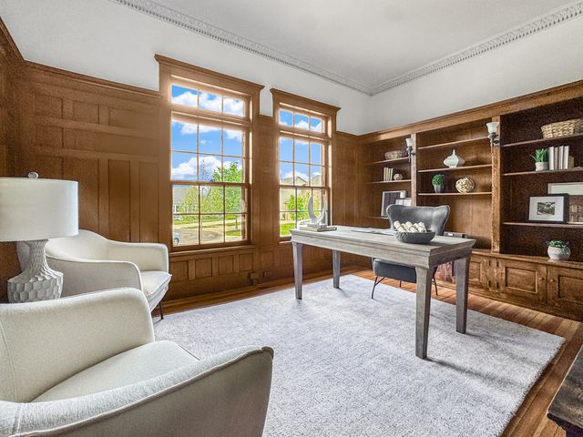 141 Loretto Court, Wheaton, IL 60189