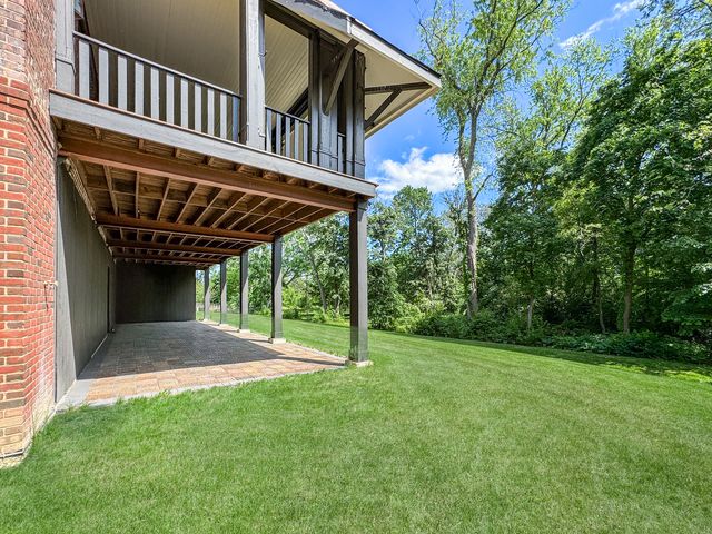 141 Loretto Court, Wheaton, IL 60189