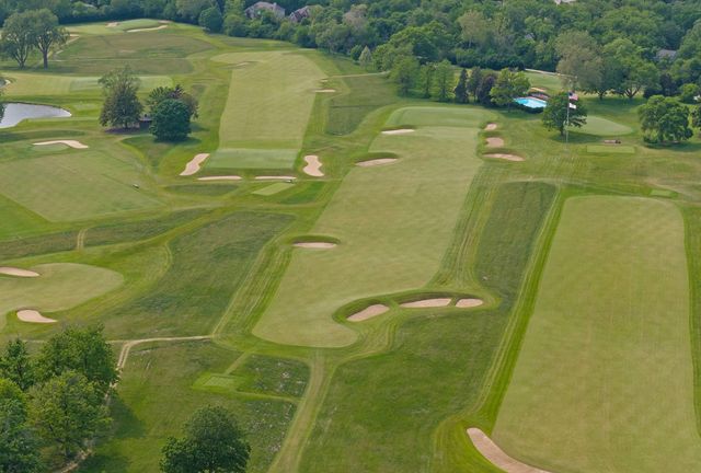 141 Loretto Court, Wheaton, IL 60189