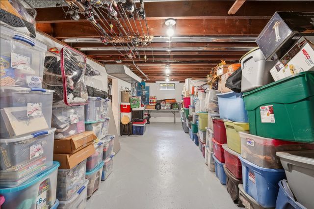 1603 E Glenwood Drive, Des Moines, IA 50320