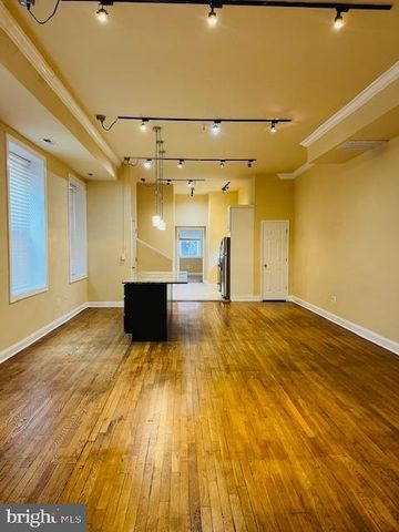 338 N CHARLES ST, Baltimore, MD 21201