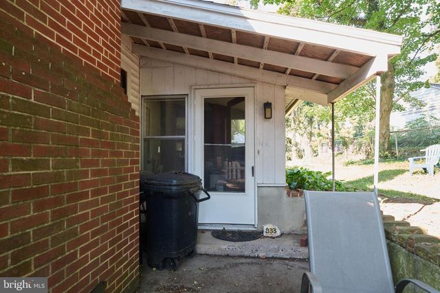 829-833 ELMWOOD ST, State College, PA 16801