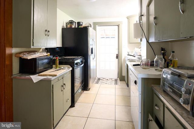 829-833 ELMWOOD ST, State College, PA 16801