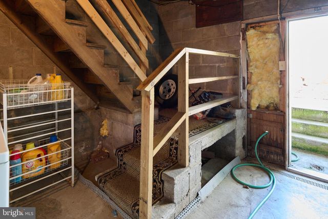 829-833 ELMWOOD ST, State College, PA 16801