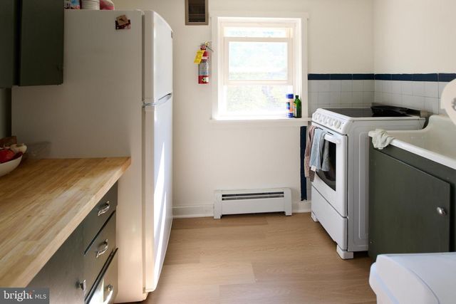 829-833 ELMWOOD ST, State College, PA 16801