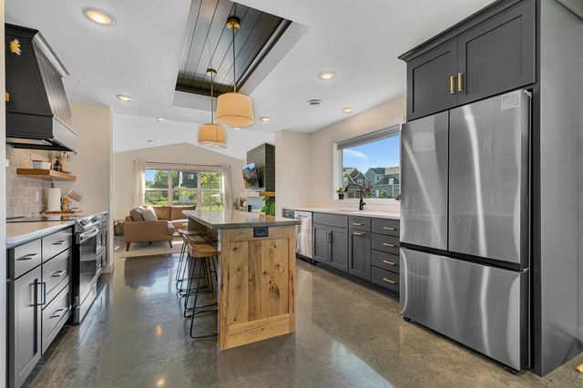 3025 Nottingham Road S, Saint Cloud, MN 56301