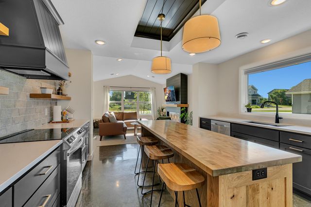 3025 Nottingham Road S, Saint Cloud, MN 56301