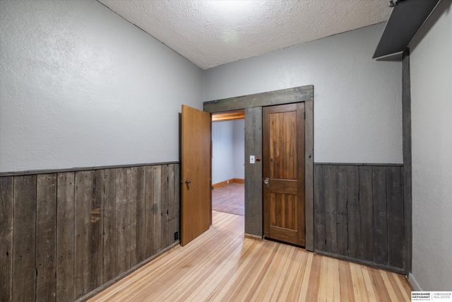 4515 S 16th Street, Omaha, NE 68107