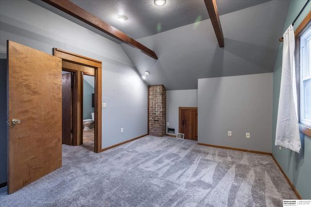 4515 S 16th Street, Omaha, NE 68107