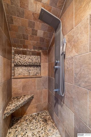 4515 S 16th Street, Omaha, NE 68107