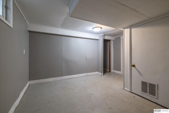 4515 S 16th Street, Omaha, NE 68107