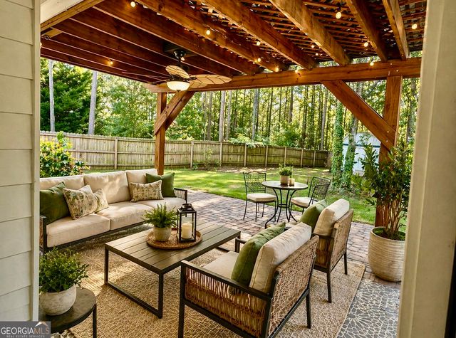 2839 Shadowstone Way, Winder, GA 30680