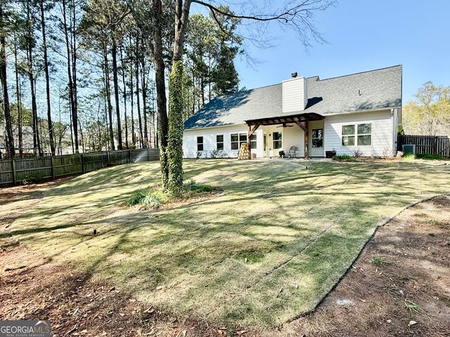 2839 Shadowstone Way, Winder, GA 30680