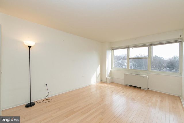 405 BARCLAY TOWERS, Cherry Hill, NJ 08034