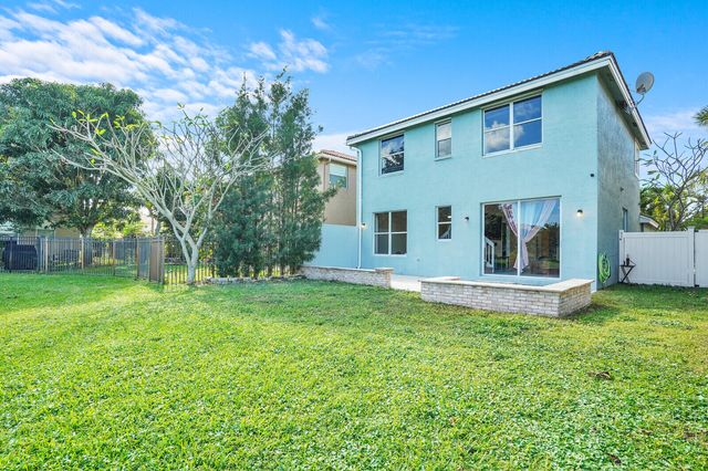 5486 Queenship Court, Greenacres, FL 33463