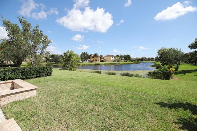 5486 Queenship Court, Greenacres, FL 33463