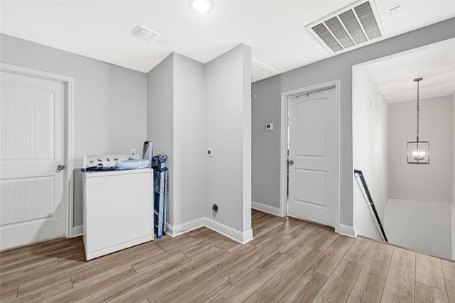 1300 Cypress Street, Baytown, TX 77520