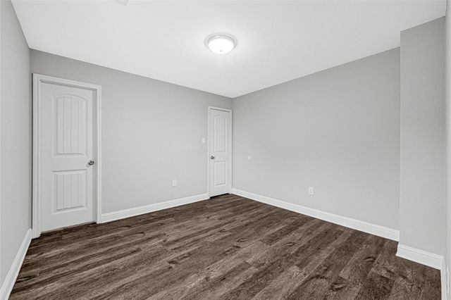 1300 Cypress Street, Baytown, TX 77520