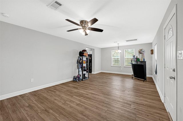 1300 Cypress Street, Baytown, TX 77520