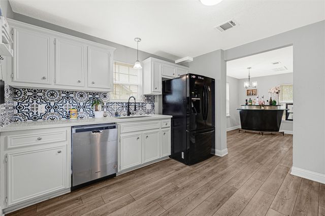 1300 Cypress Street, Baytown, TX 77520