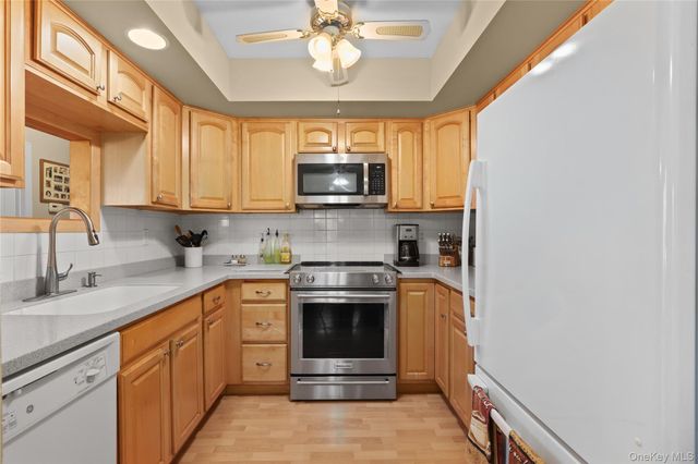 59 Kirby Close D, Yorktown Heights, NY 10598