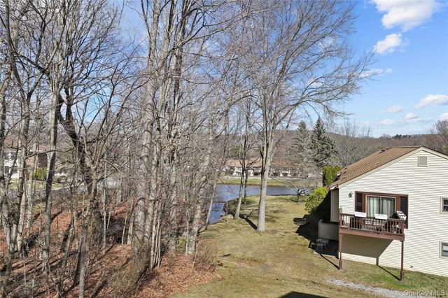 59 Kirby Close D, Yorktown Heights, NY 10598