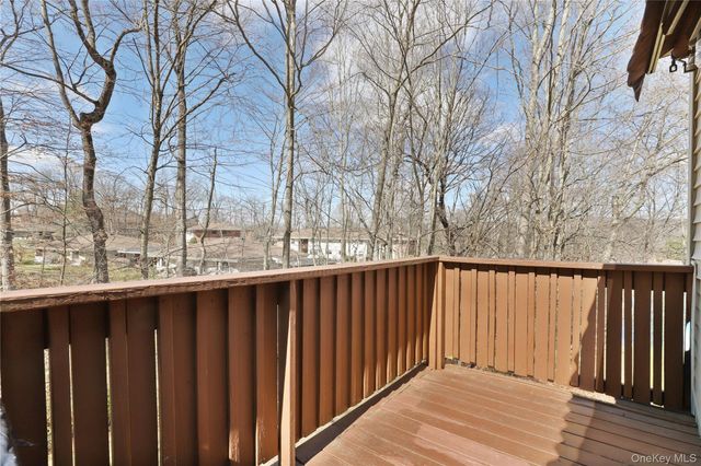 59 Kirby Close D, Yorktown Heights, NY 10598