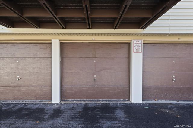 59 Kirby Close D, Yorktown Heights, NY 10598