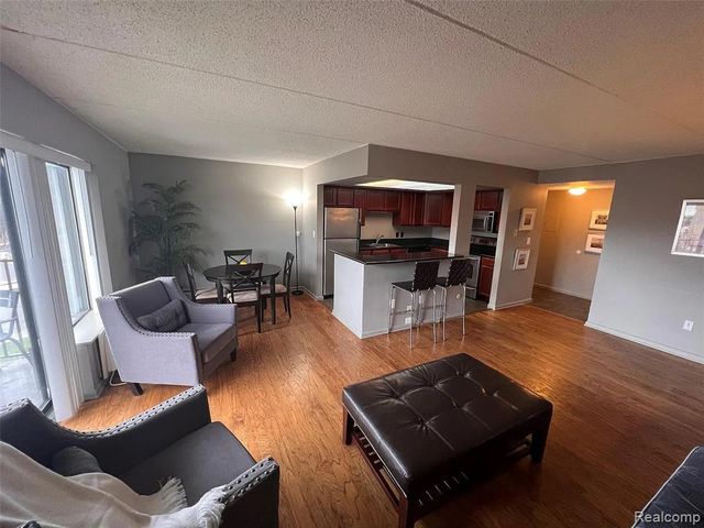 35300 Woodward Avenue 405, Birmingham, MI 48009