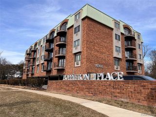 35300 Woodward Avenue 405, Birmingham, MI 48009