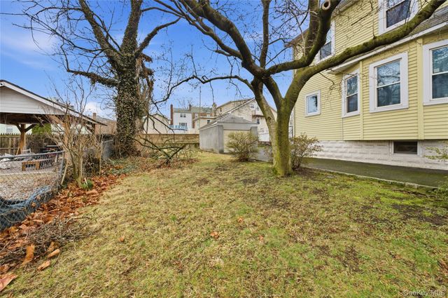 28 Glen Road, Yonkers, NY 10704