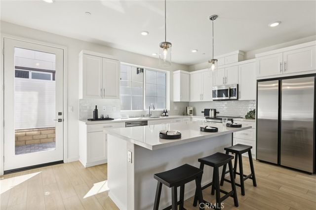 4874 Arroyo Run, Moorpark, CA 93021