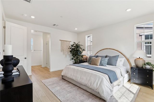 4874 Arroyo Run, Moorpark, CA 93021